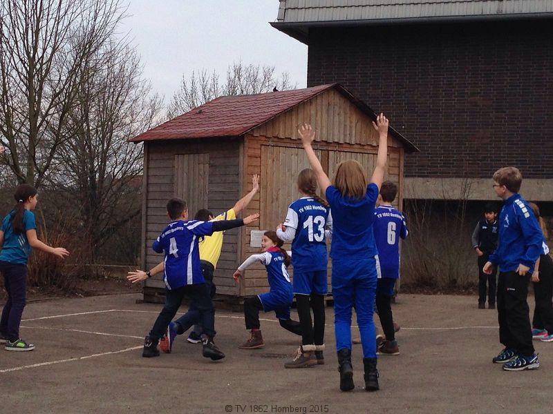 Kinder und Jugendliche des TV Homberg präsentierten ihren Sport am Trikot-Tag